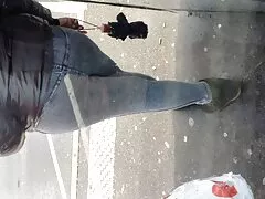 لا عجب أن أتجول سكسي فرنسي مترجم في المركز التجاري معي