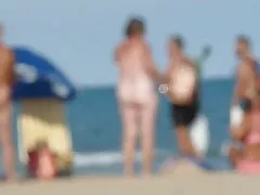 في غرفة سكسي فرنسي حيوانات نوم الأم ، التفت على مؤخرته في الحمار